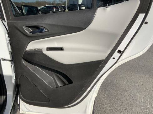 Used 2024 Chevrolet Equinox LS w/ LS Convenience Package image 51