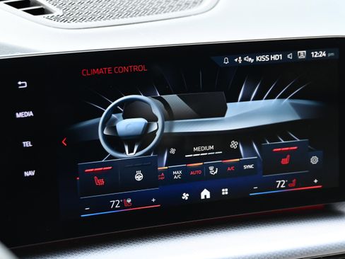 Certified 2024 BMW X1 M35i w/ Premium Package image 14