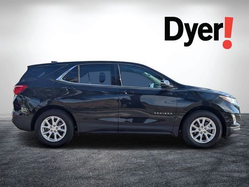 Used 2018 Chevrolet Equinox LT FWD image 2
