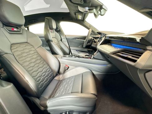 New 2026 Audi RS e-tron GT performance image 25