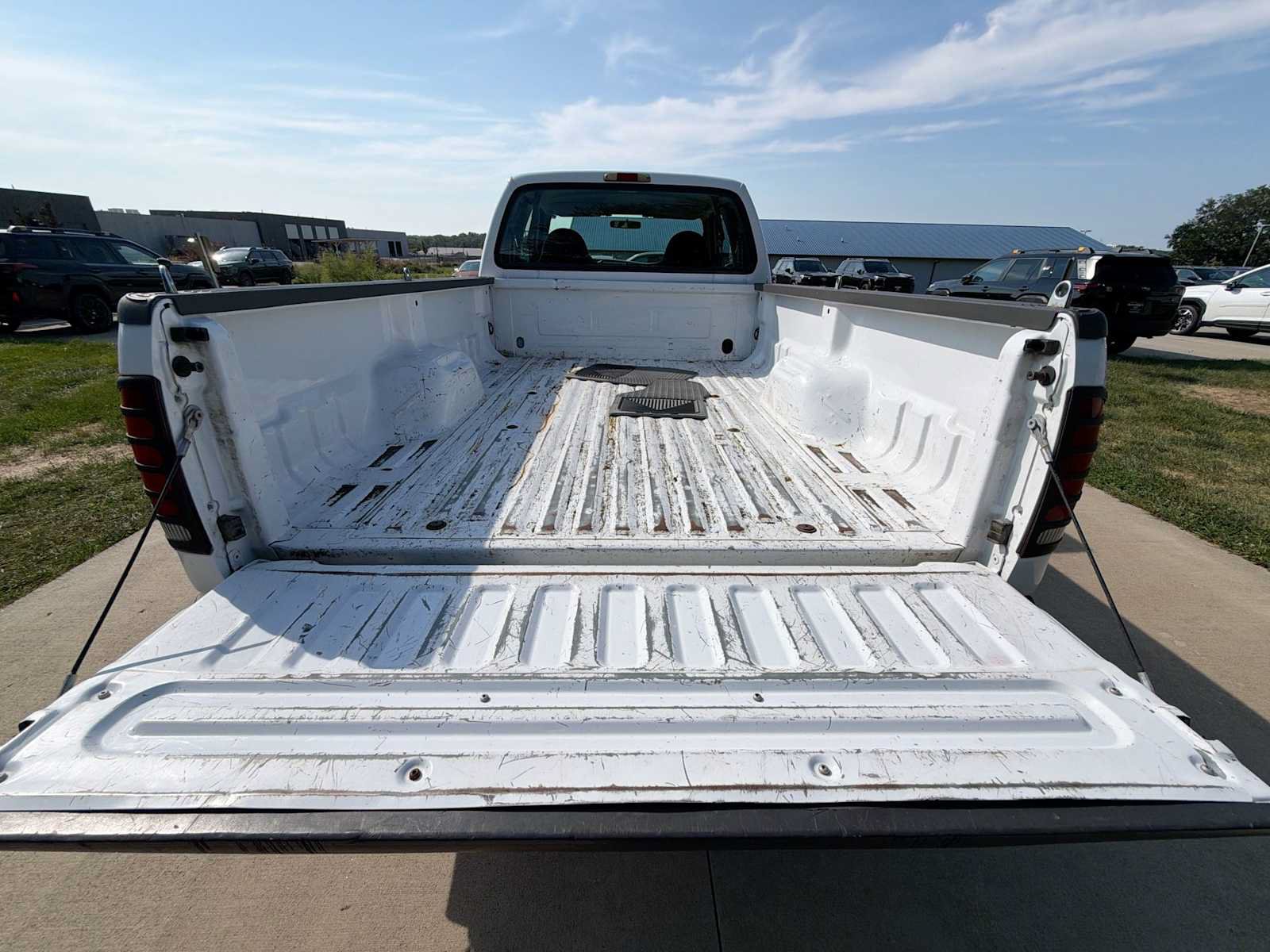 Used 2002 Ford F250 2WD SuperCab Super Duty image 25