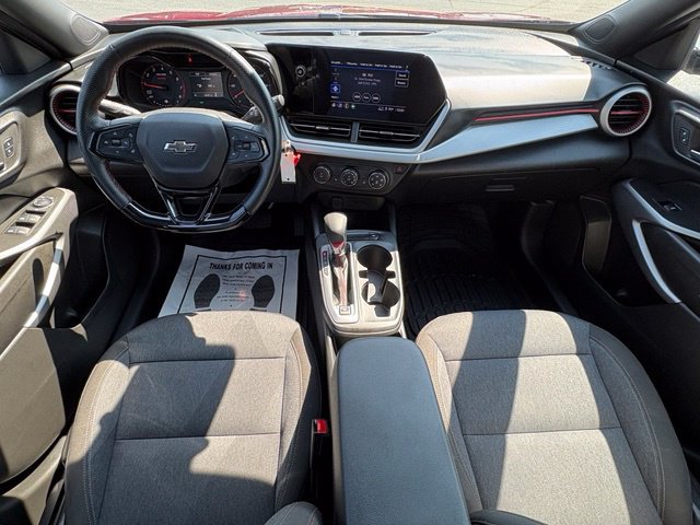 Used 2024 Chevrolet Trax RS w/ Driver Confidence Package FWD image 21