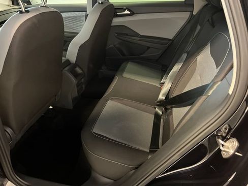 Certified 2024 Volkswagen Taos S w/ MDO Package FWD image 16