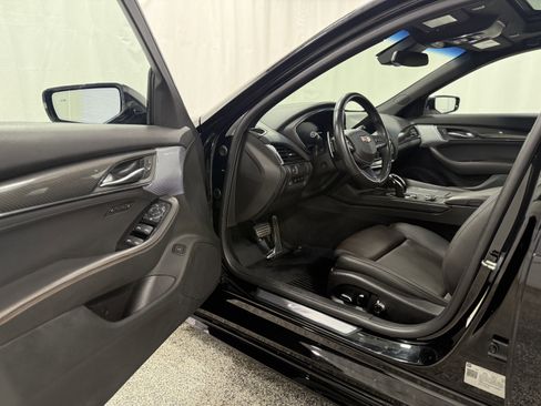 Used 2023 Cadillac CT5 V w/ Premium Package image 11
