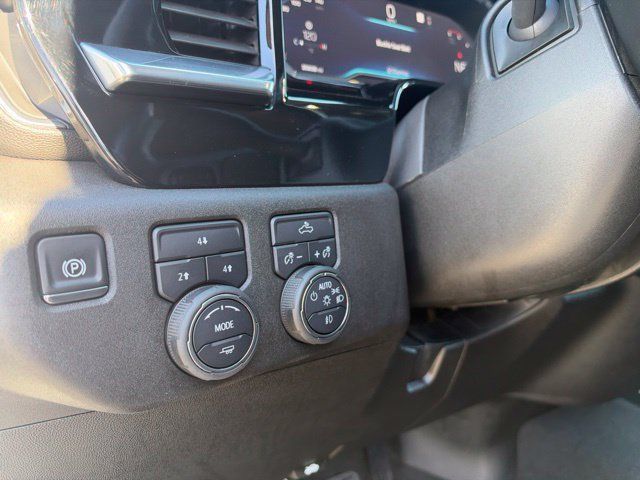 Used 2025 Chevrolet Silverado 2500 LT w/ Convenience Package AWD/4WD image 19