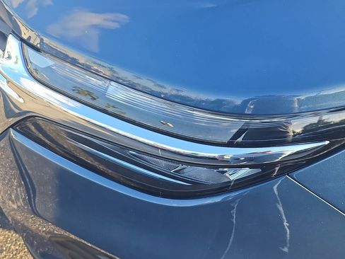 Used 2024 Chevrolet Equinox LS w/ Driver Confidence II Package image 7