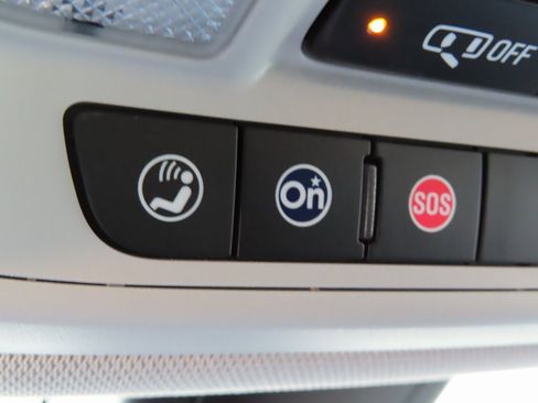 Certified 2021 Chevrolet Traverse RS image 12