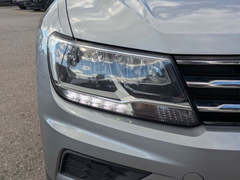 Used 2019 Volkswagen Tiguan SE image 10
