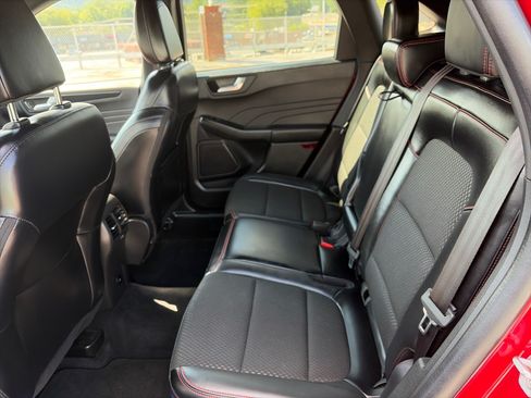Certified 2025 Ford Escape ST-Line w/ Tech Pack #1 AWD/4WD image 18
