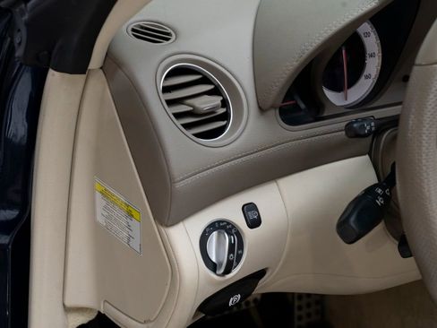 Used 2009 Mercedes-Benz SL 550 image 25