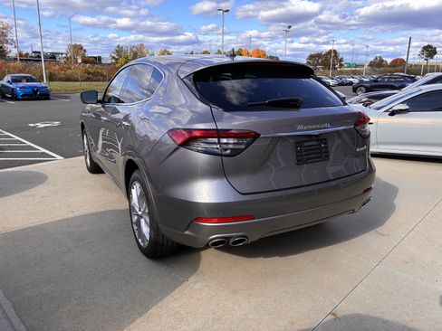 Used 2022 Maserati Levante GT image 9