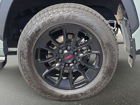 Used 2023 Toyota Sequoia Limited w/ TRD Off-Road Package AWD/4WD image 39