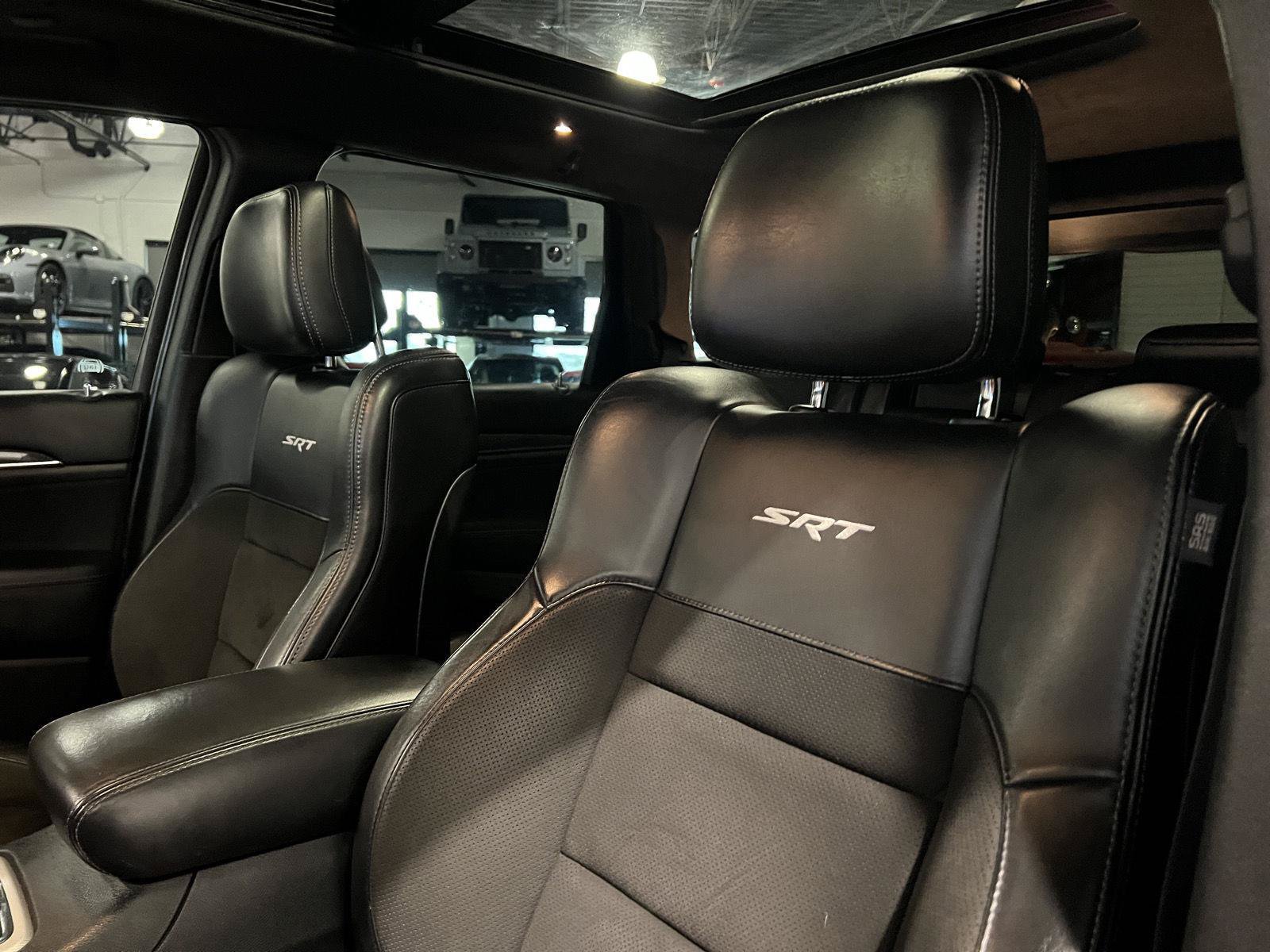 Used 2019 Jeep Grand Cherokee SRT AWD/4WD image 12