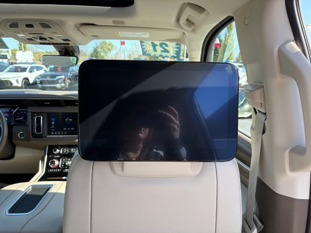 Used 2021 GMC Yukon XL Denali w/ Denali Ultimate Package AWD/4WD image 18