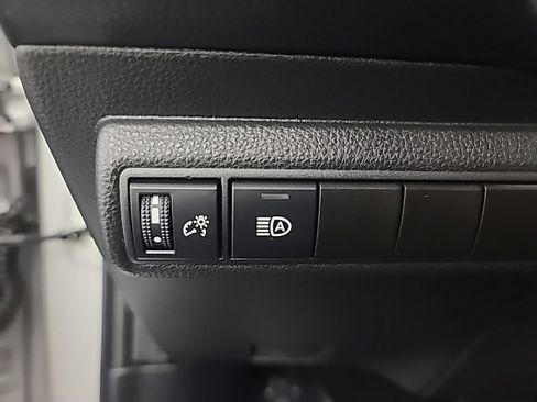 Used 2025 Toyota Corolla LE image 26
