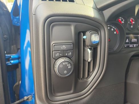 Used 2024 Chevrolet Silverado 1500 Custom w/ Turbomax Blackout Package RWD image 15