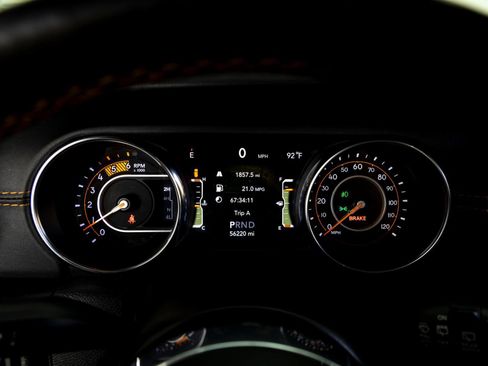 Used 2021 Jeep Wrangler Unlimited Sahara AWD/4WD image 15