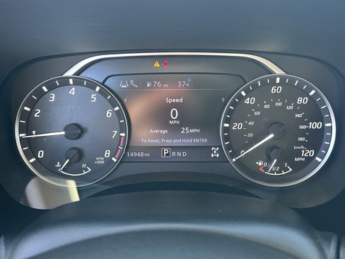 Used 2022 Nissan Frontier SV w/ Technology Package image 27