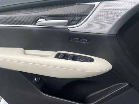 Used 2022 Cadillac XT5 Sportv AWD/4WD image 34