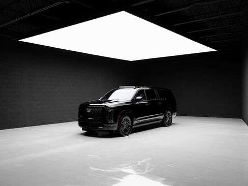 Used 2025 Cadillac Escalade ESV Sport Platinum AWD/4WD image 99