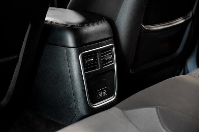 Used 2016 Dodge Charger R/T w/ Navigation & Travel Group RWD image 38