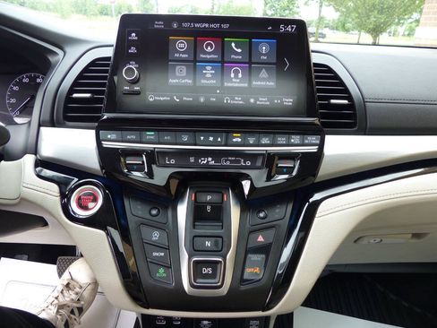 Used 2025 Honda Odyssey Touring image 32