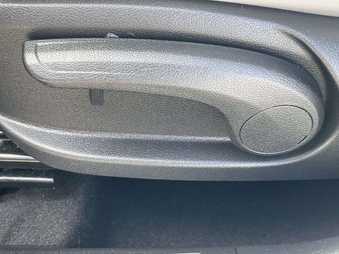 Certified 2020 Kia Soul LX image 28