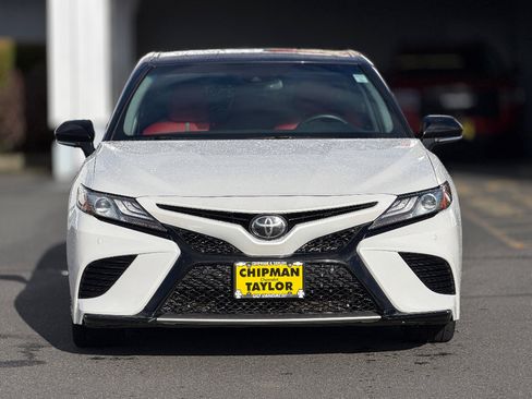Used 2018 Toyota Camry XSE image 13