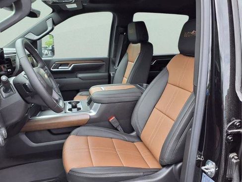 New 2026 Chevrolet Silverado 2500 High Country w/ High Country Premium Package AWD/4WD image 14