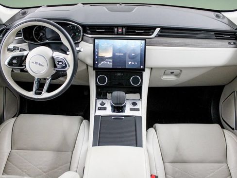 Used 2022 Jaguar F-PACE S AWD/4WD image 19