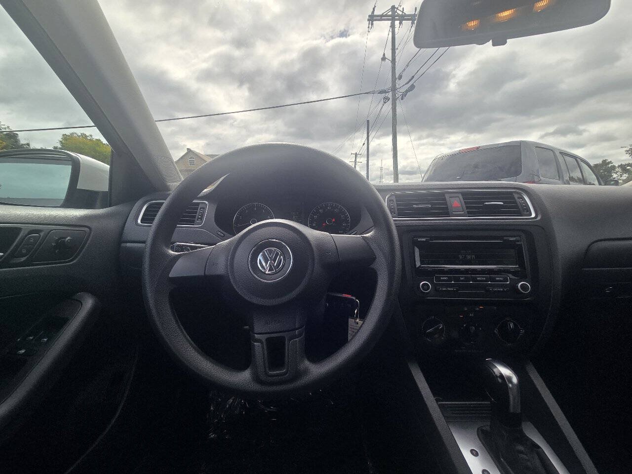 Used 2014 Volkswagen Jetta SE FWD image 26