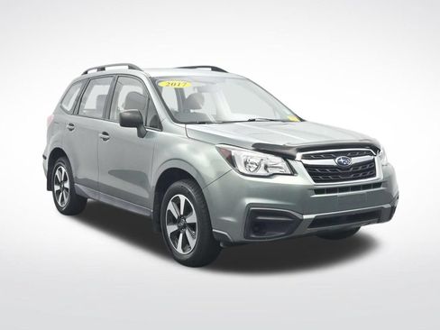 Used 2017 Subaru Forester 2.5i w/ Alloy Wheel Package AWD/4WD image 3
