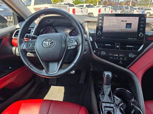 Used 2022 Toyota Camry XSE w/ Carpet Mat Package (TMS) FWD image 11