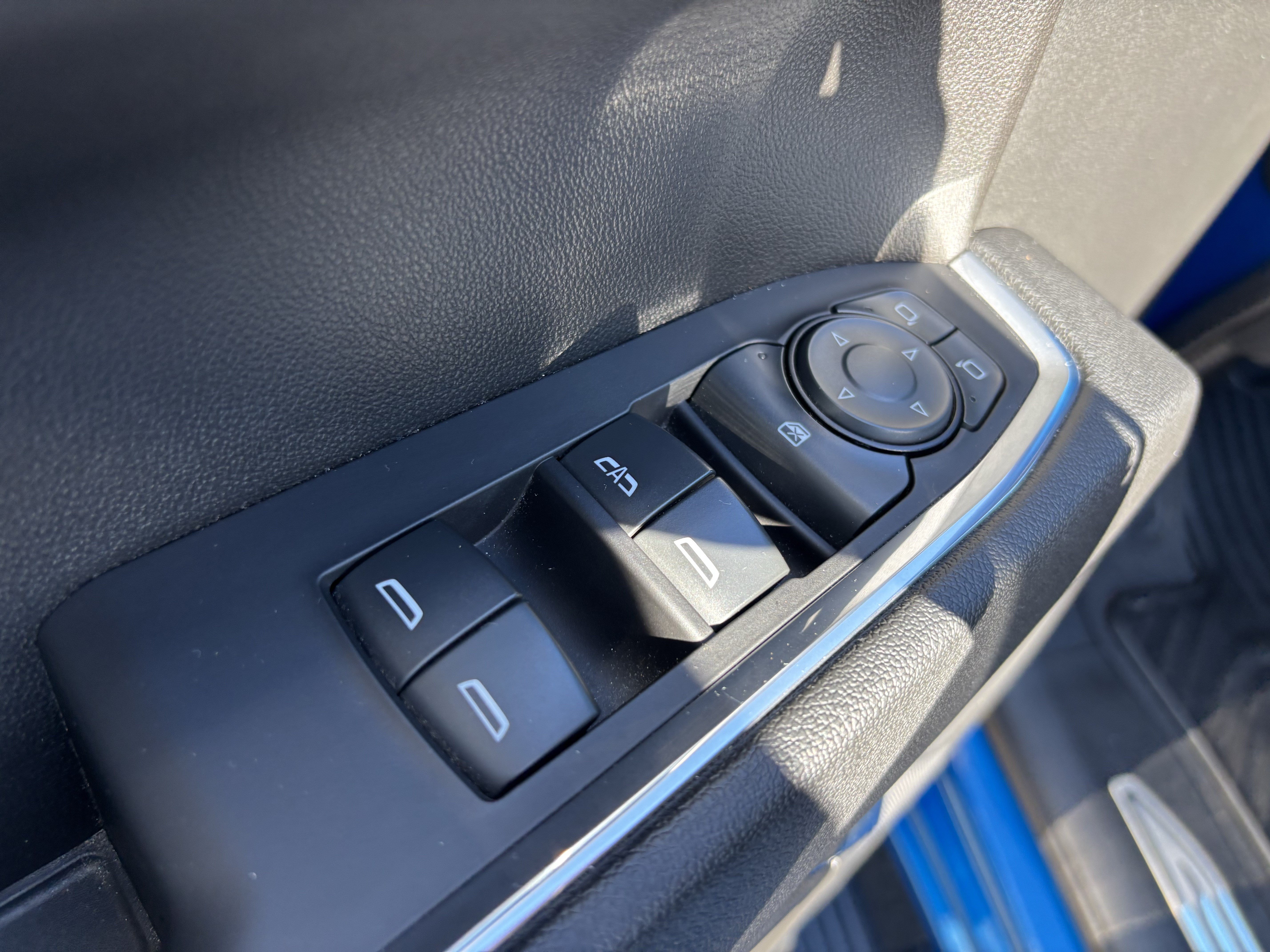 Used 2023 Chevrolet Silverado 1500 RST AWD/4WD image 15