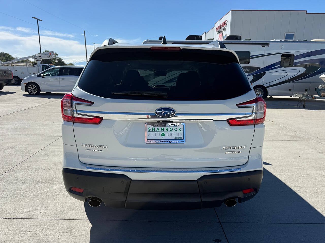 Used 2023 Subaru Ascent Limited w/ Technology Package AWD/4WD image 4