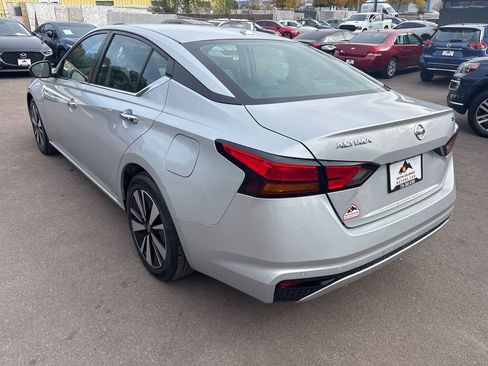 Used 2021 Nissan Altima 2.5 SV image 5