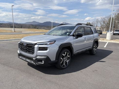 New 2026 Subaru Outback Touring XT image 3