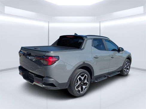 Used 2022 Hyundai Santa Cruz Limited image 3