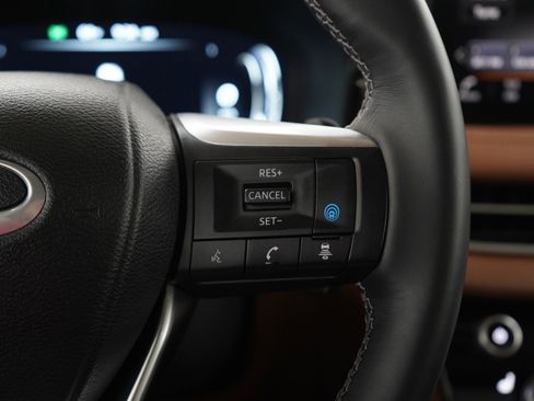 Used 2024 INFINITI QX60 Sensory image 29