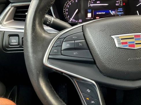 Used 2017 Cadillac XT5 Luxury w/ Driver Awareness Package image 18