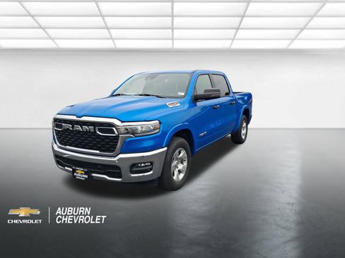 Used 2025 RAM 1500 Big Horn AWD/4WD image 7