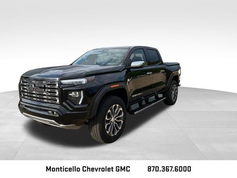 New 2026 GMC Canyon Denali w/ LPO, Black Badging Package image 8