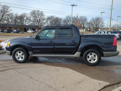 Used 2001 Ford Explorer Sport Trac 4x4 image 5
