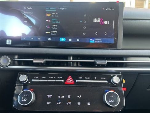 New 2026 Hyundai Tucson Blue SE image 11