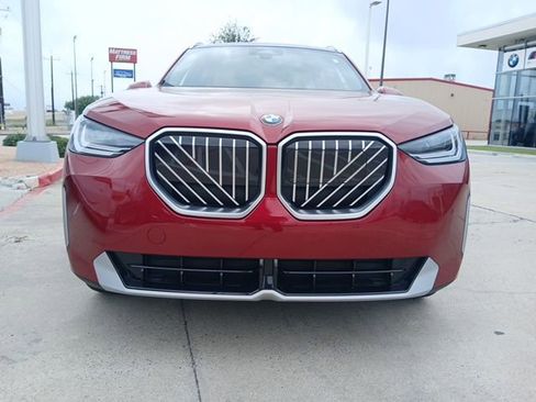 New 2025 BMW X3 xDrive30i w/ Convenience Package image 2
