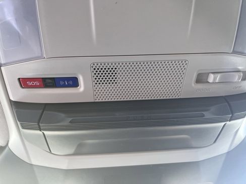 Used 2023 Subaru Ascent Premium w/ Convenience Package image 19