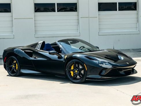 Used 2022 Ferrari F8 Tributo image 48