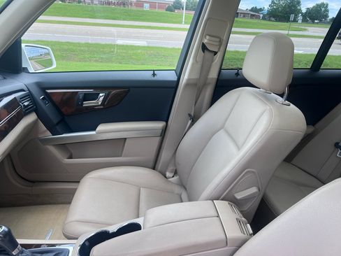 Used 2011 Mercedes-Benz GLK 350 2WD image 21