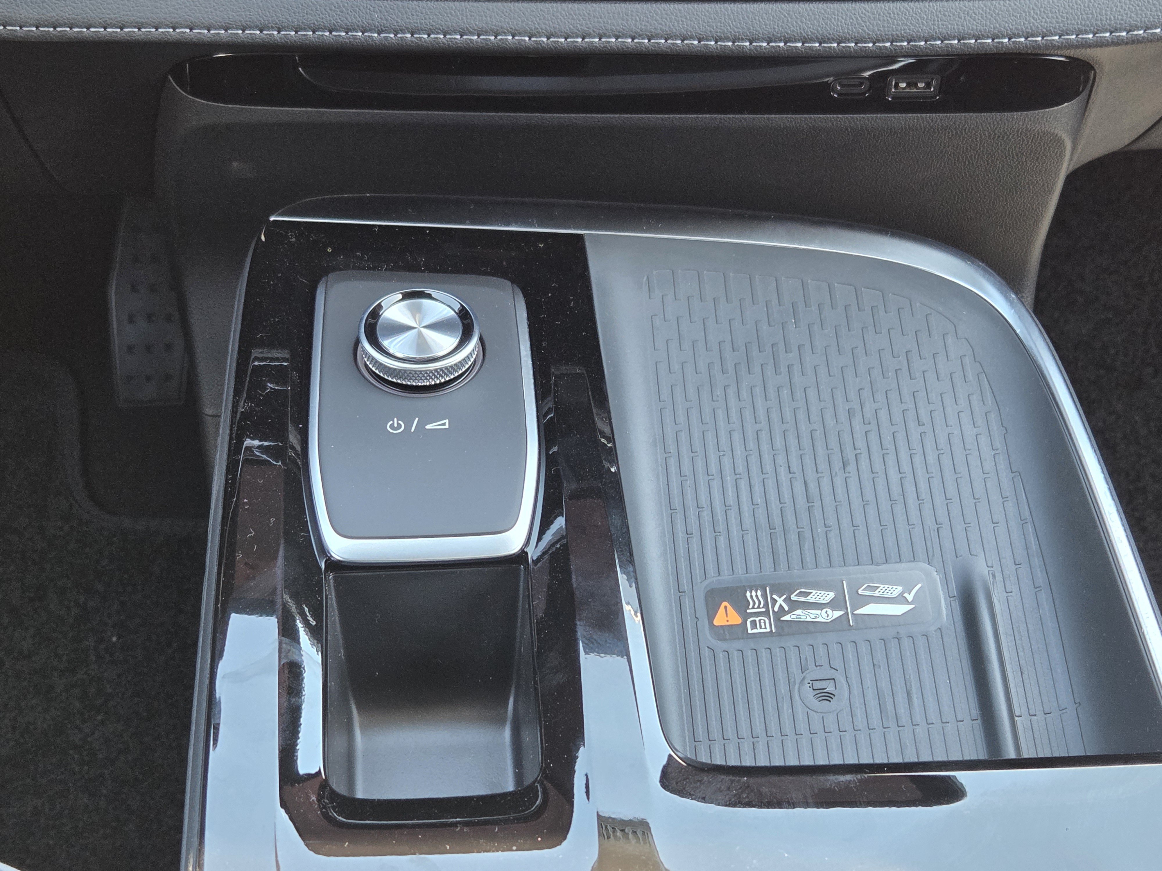 New 2027 Buick Enclave Avenir FWD image 14