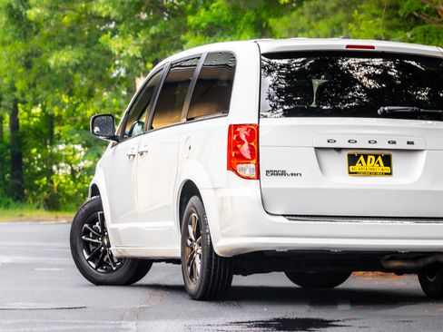 Used 2020 Dodge Grand Caravan GT FWD image 27